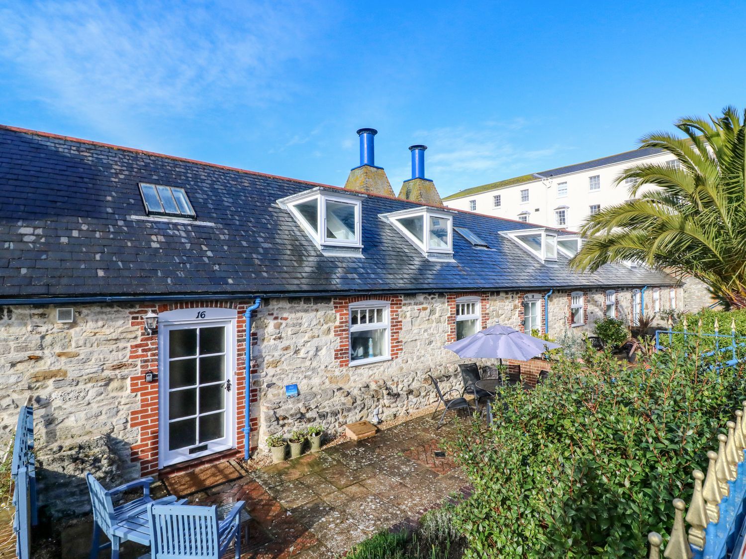 6 Beautiful Holiday Cottages near Weymouth for a Fantastic Self-Catering Holiday