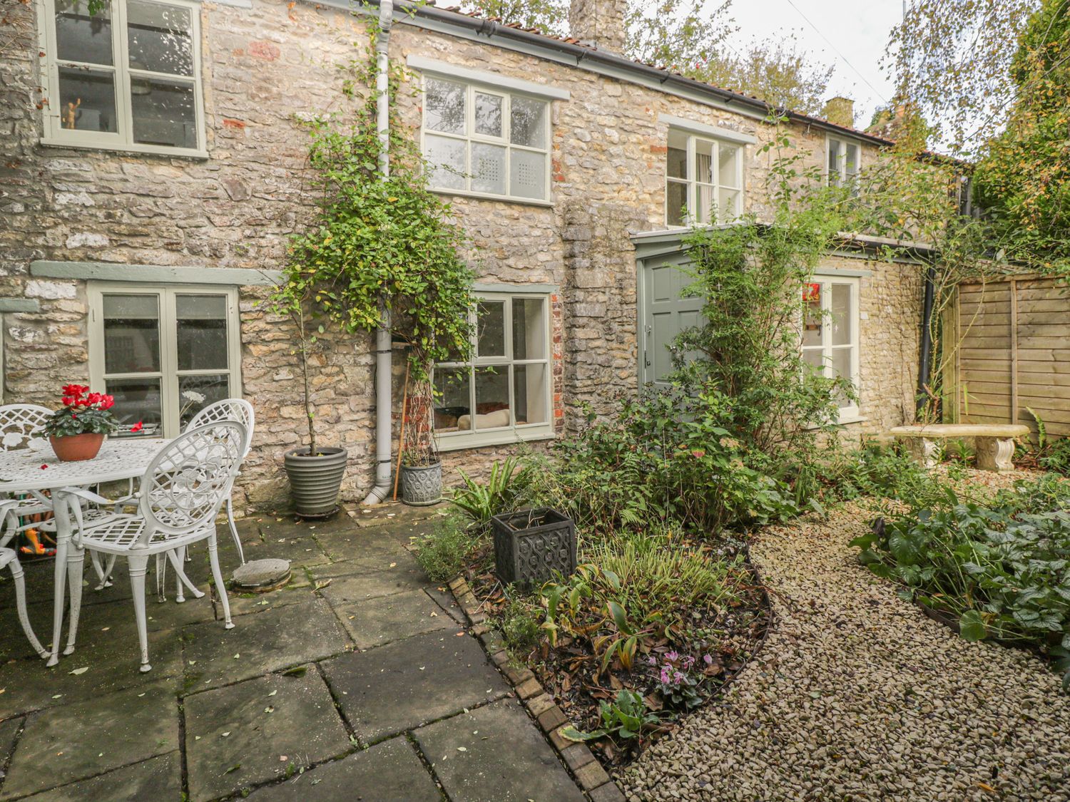 Cottages Near Longleat Safari Park