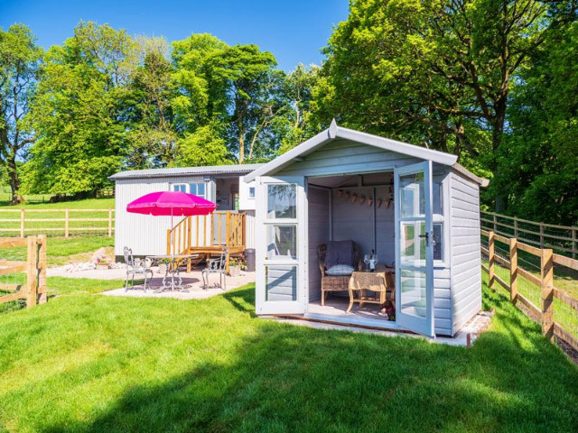 Dog Friendly Cottages in the Peak District